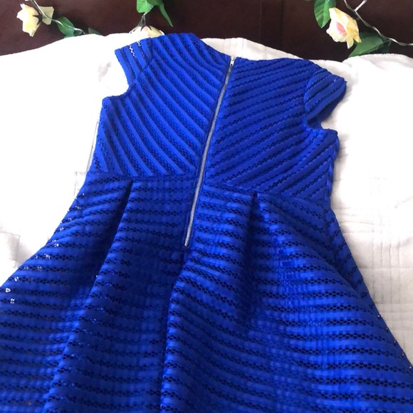 Blue dress - Picture 3 of 3